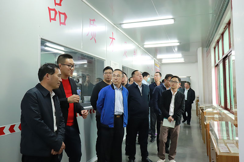 貴州六盤水市農(nóng)業(yè)農(nóng)村局到黃圃鎮(zhèn)考察調(diào)研，走訪榮業(yè)食品