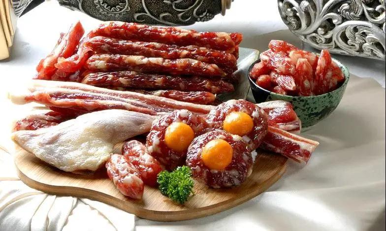 產(chǎn)業(yè)強鎮(zhèn) | 黃圃鎮(zhèn)組隊赴省內(nèi)外知名臘味企業(yè)學(xué)習(xí)交流，榮業(yè)隨團“取真經(jīng)”