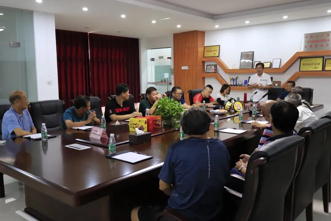 新華社、人民日報駐中山、珠海、江門站組團到訪榮業(yè)